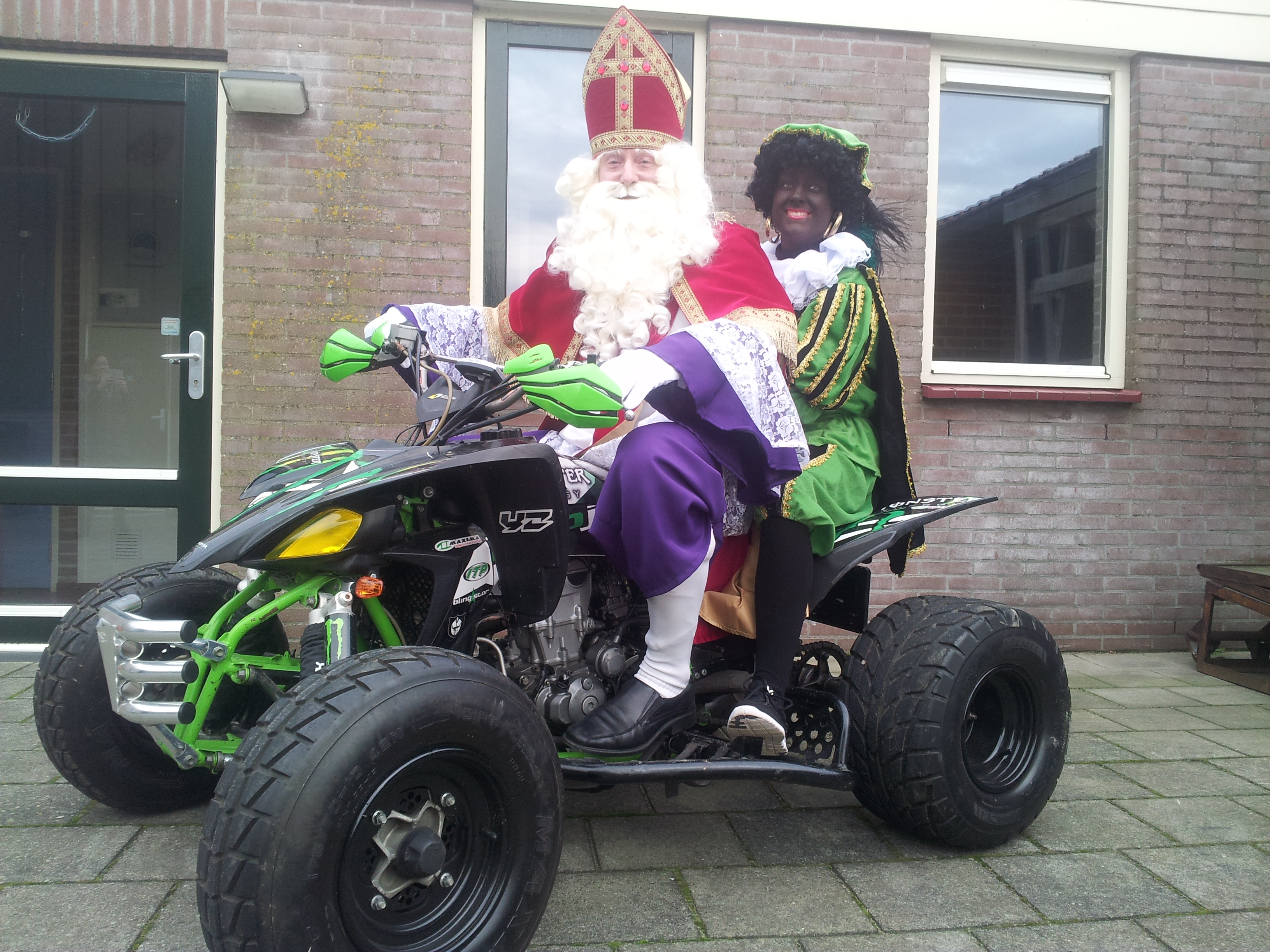 Bezoek Sinterklaas aan De Brug