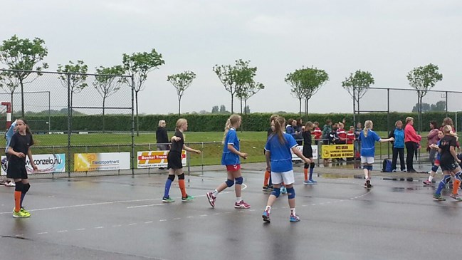 schoolhandbal Waarland