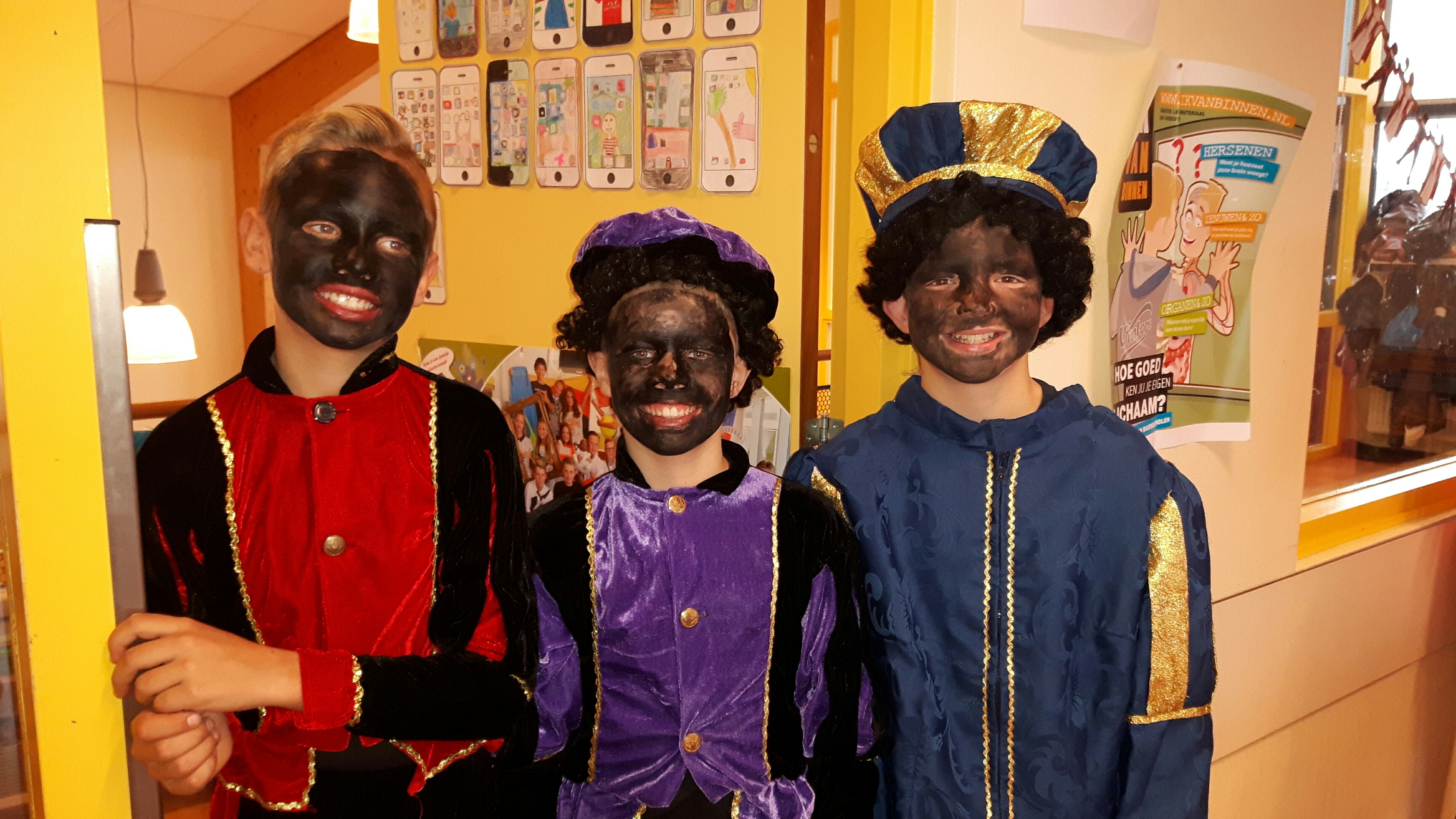 Groep 8 zingt in Strammerzoom!