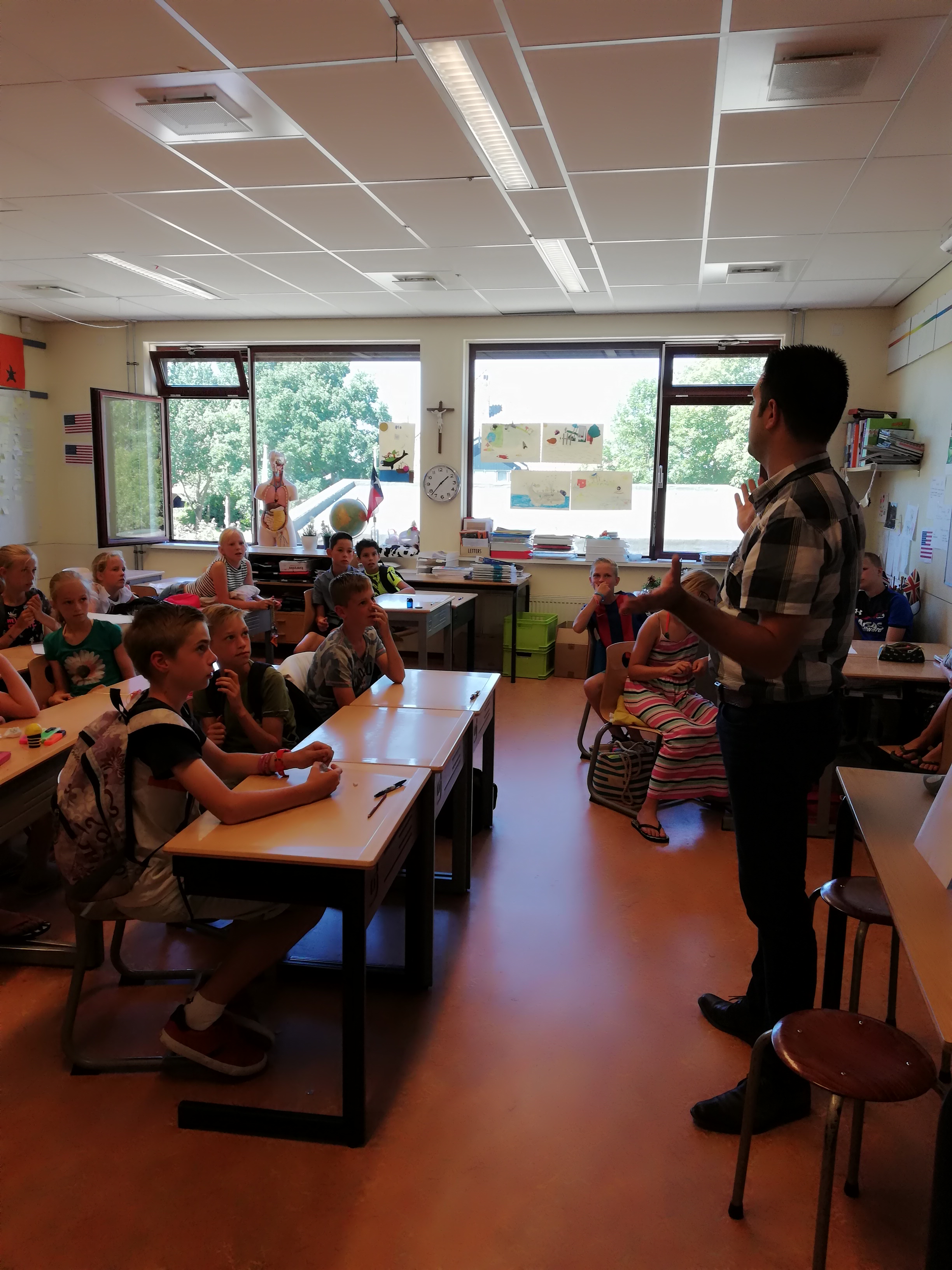 Prijswinnaars kleurplaatwedstrijd nieuwe naam Flore naar Blosse