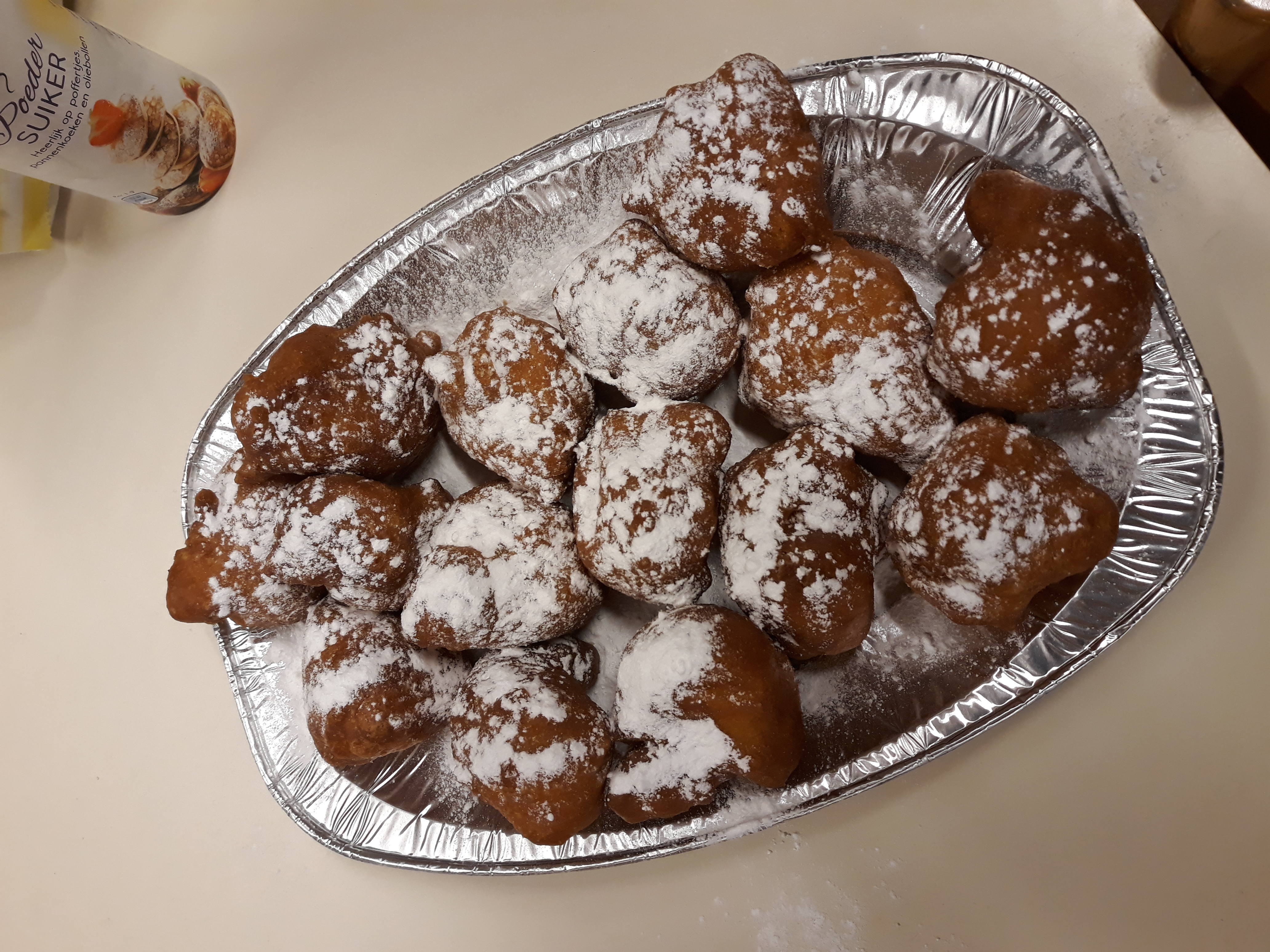 Mmmm oliebollen in groep 1/2 A en B