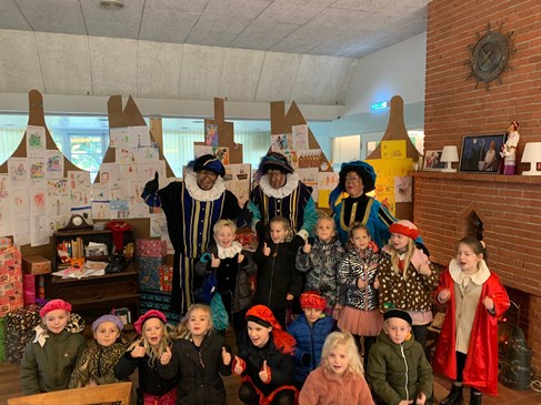 1E06283E-F5F6-4131-AFC1-42B5DC45EE07