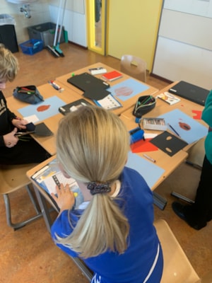 DAF2A0E6-6119-43E5-B8EE-1811442D4B22