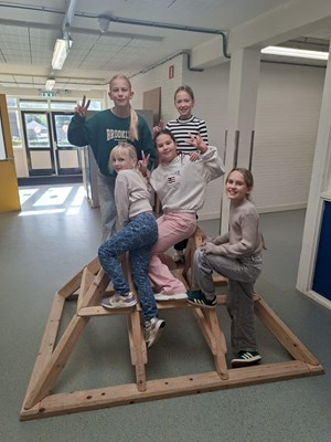 8b4f1b83-122b-41e0-951d-29d10dae7606